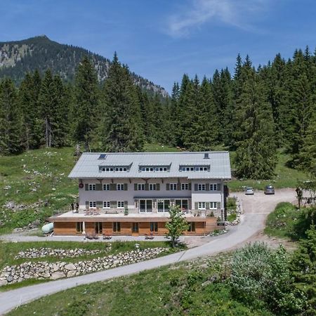 Spitzing Lodge Ferienwohnungen - Wanderparadies In Den Bergen Spitzingsee Bagian luar foto